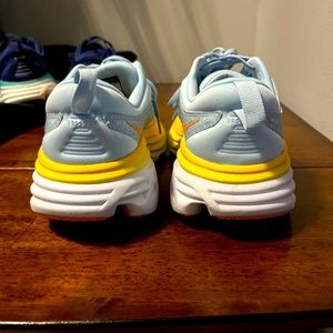Nearly new Hoka Bondi 8